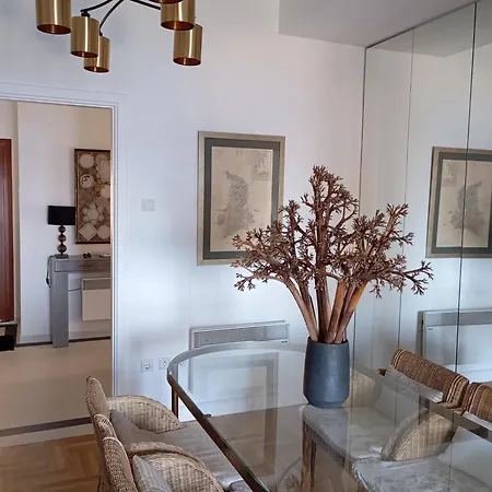 Lydia Apartment