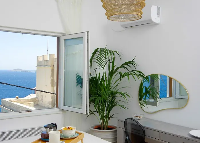 Lydia ארמופוליס